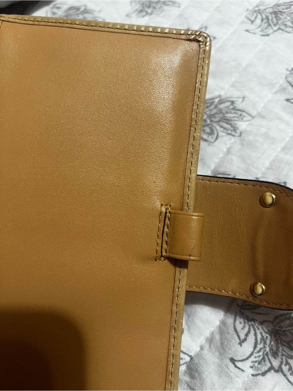 Coach Beige Leather Legacy Turnlock Agenda - Picture 7 of 9
